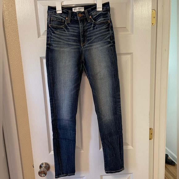 BKE slim fit high rise ankle jeans size 26 - Picture 1 of 1